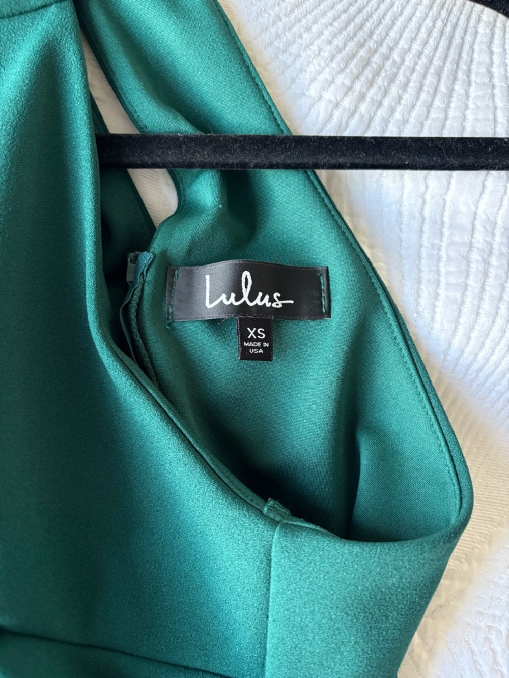 Lulu’s Emerald Green Halter Mini Bodycon Dress - Picture 3 of 6